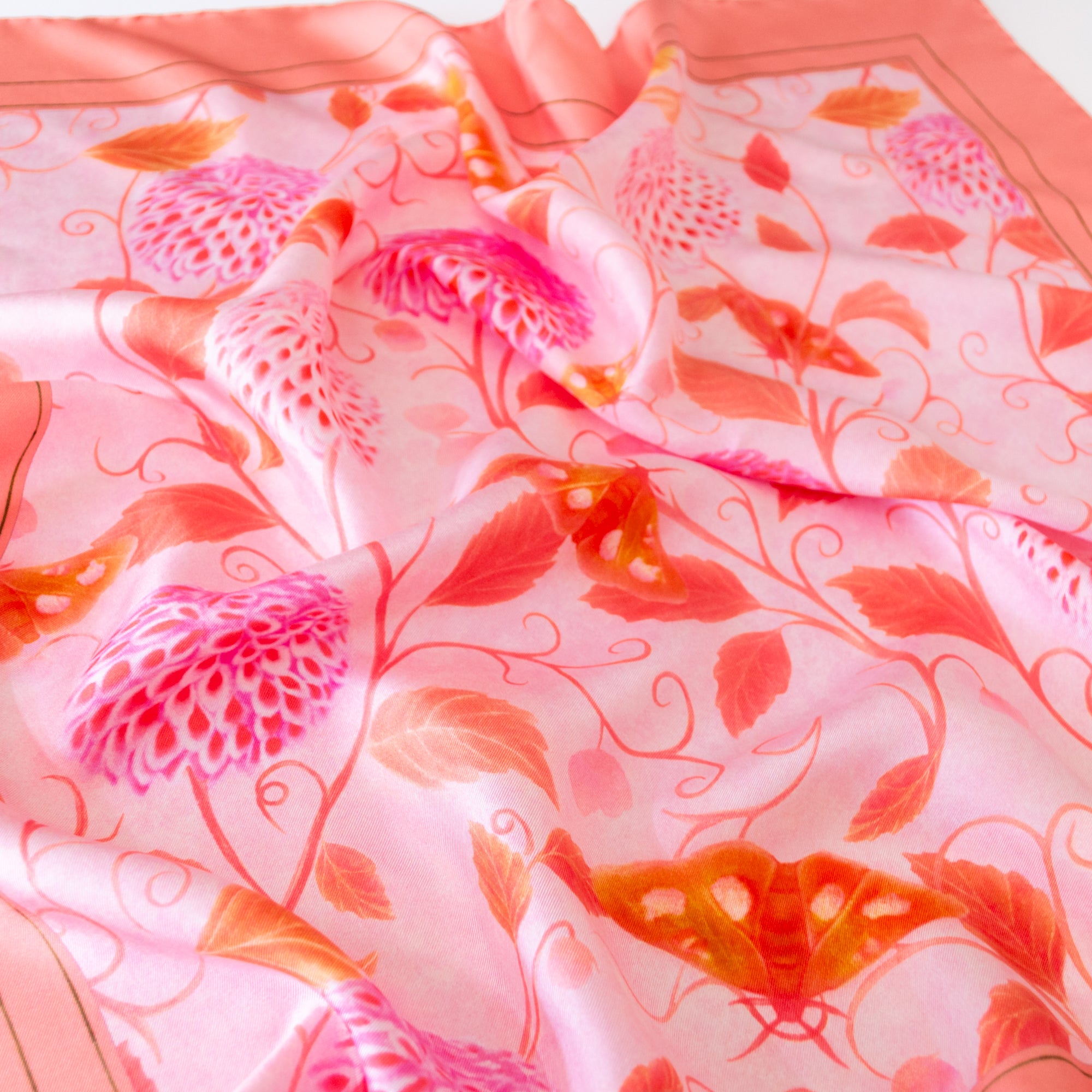 Morning Dahlia | 65X65CM